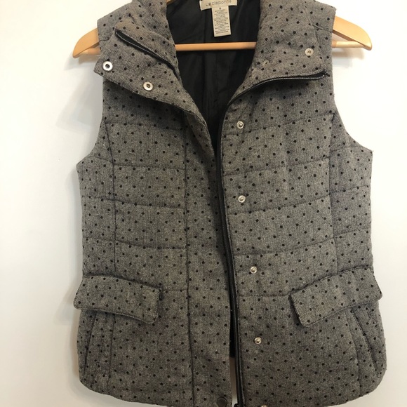 Polka Dot Puffy Vest - Picture 4 of 4